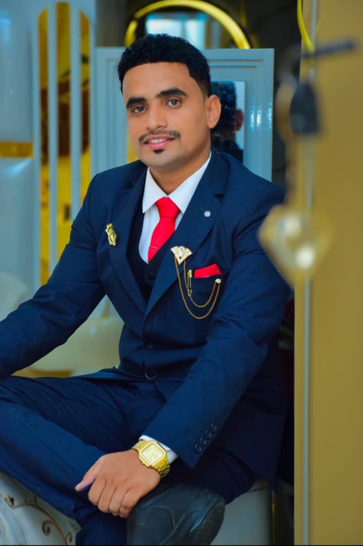 صورة المستشار